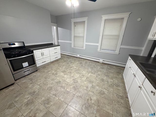 79 James Street 2, Hartford, CT 06106