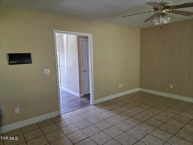 183 Claremont Circle, Bristol, VA 24201