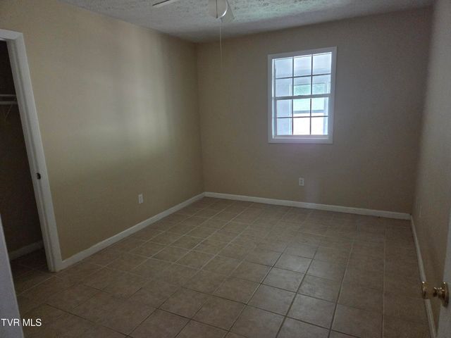 183 Claremont Circle, Bristol, VA 24201