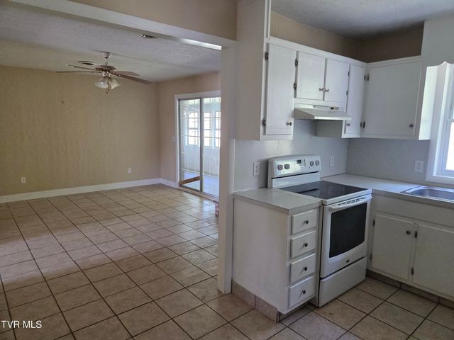 183 Claremont Circle, Bristol, VA 24201