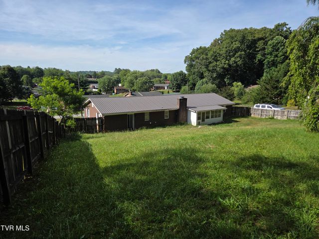 183 Claremont Circle, Bristol, VA 24201