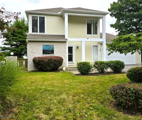 31540 Lake Road, Bay Village, OH 44140