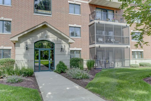 6810 W Winding Trail 202, Oak Forest, IL 60452