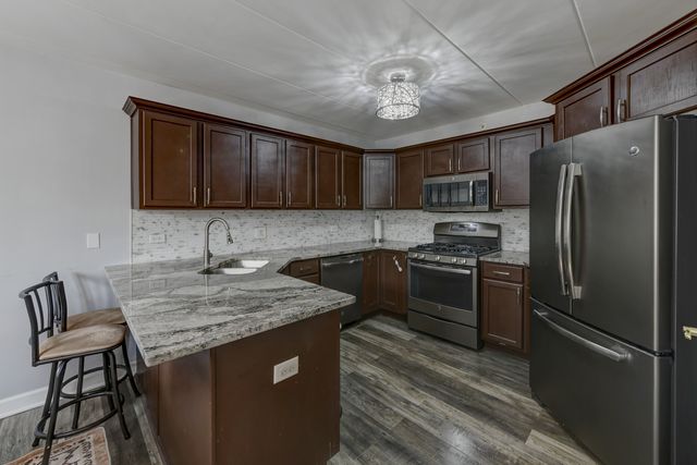 6810 W Winding Trail 202, Oak Forest, IL 60452