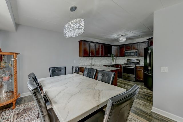6810 W Winding Trail 202, Oak Forest, IL 60452