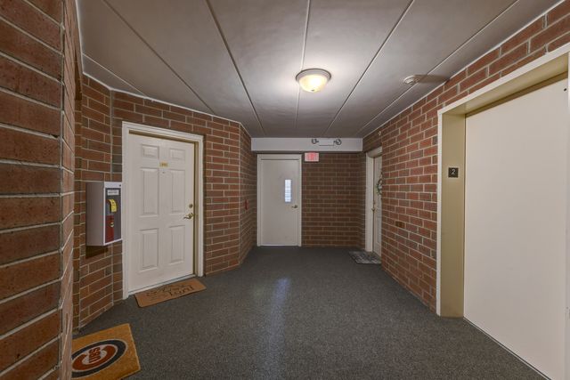 6810 W Winding Trail 202, Oak Forest, IL 60452