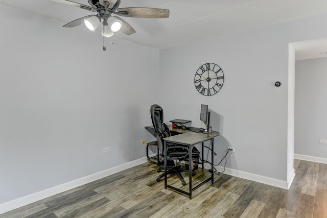6810 W Winding Trail 202, Oak Forest, IL 60452