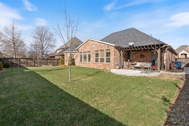 4902 Ridge Mont Road, Bentonville, AR 72713
