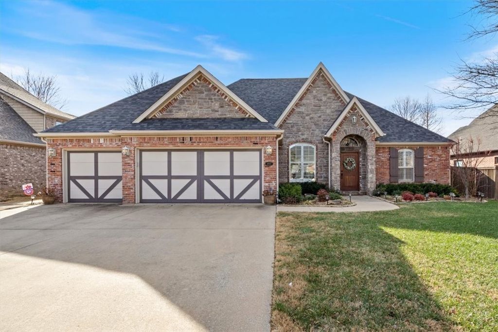 4902 Ridge Mont Road, Bentonville, AR 72713