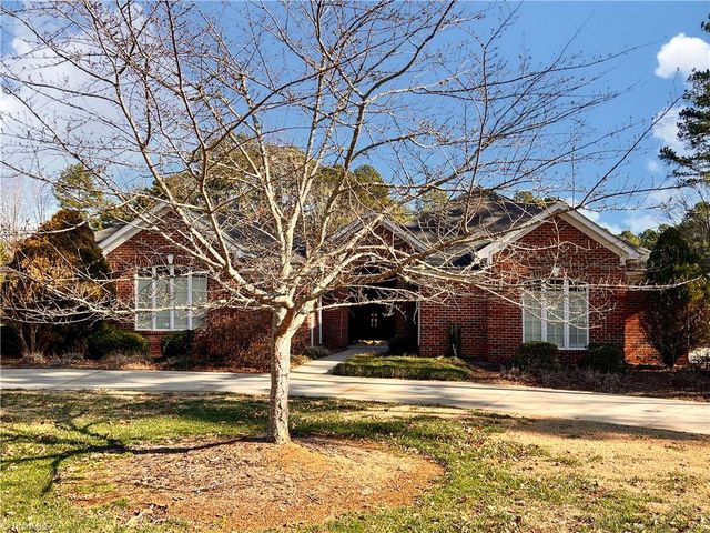 2650 Fox Ridge Road, Asheboro, NC 27205