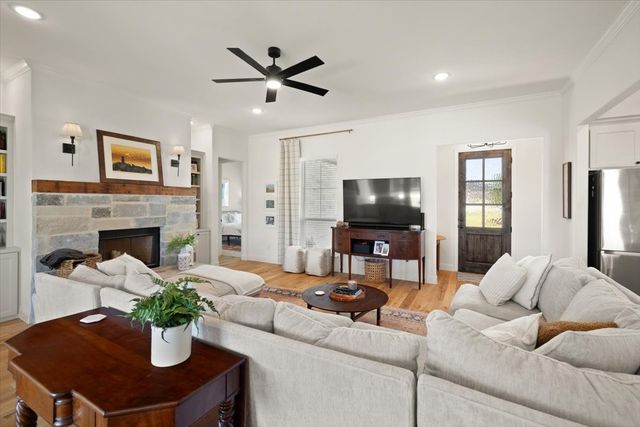 1028 Gatlin Circle, Springtown, TX 76082