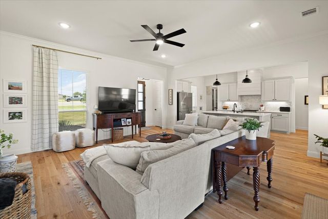 1028 Gatlin Circle, Springtown, TX 76082