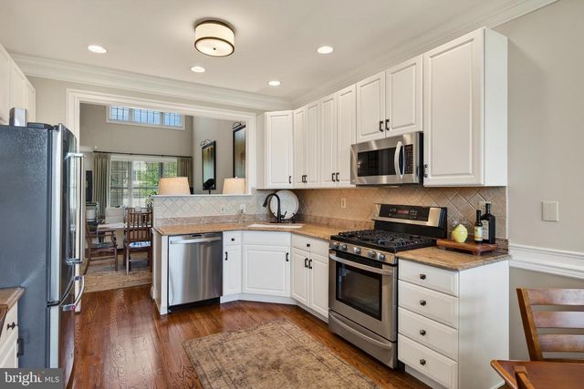 304 GREENBRIAR DR, West Chester, PA 19382