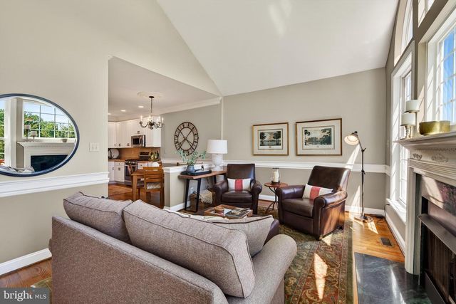 304 GREENBRIAR DR, West Chester, PA 19382