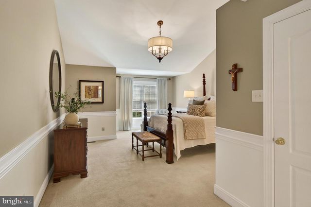 304 GREENBRIAR DR, West Chester, PA 19382
