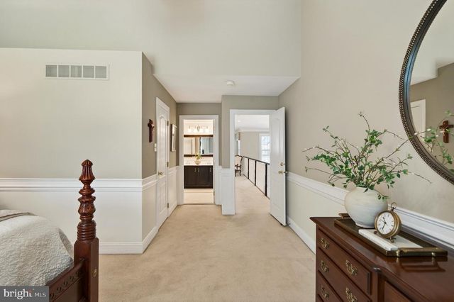 304 GREENBRIAR DR, West Chester, PA 19382