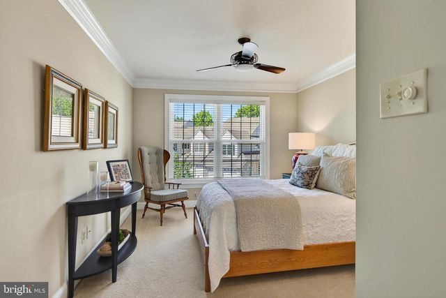 304 GREENBRIAR DR, West Chester, PA 19382