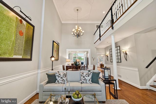 304 GREENBRIAR DR, West Chester, PA 19382