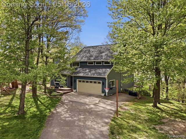 784 Maury Place, Howell, MI 48843