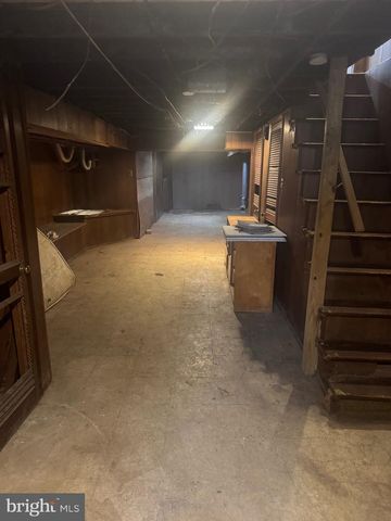 5552 MASTER ST, Philadelphia, PA 19131