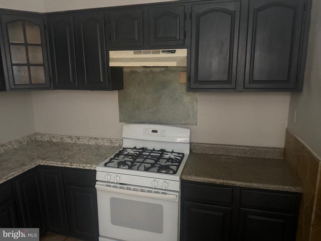 5552 MASTER ST, Philadelphia, PA 19131