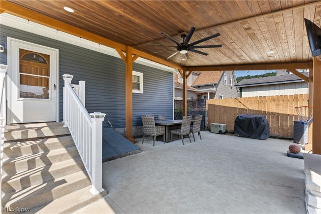 614 Hickory Street, Martins Ferry, OH 43935