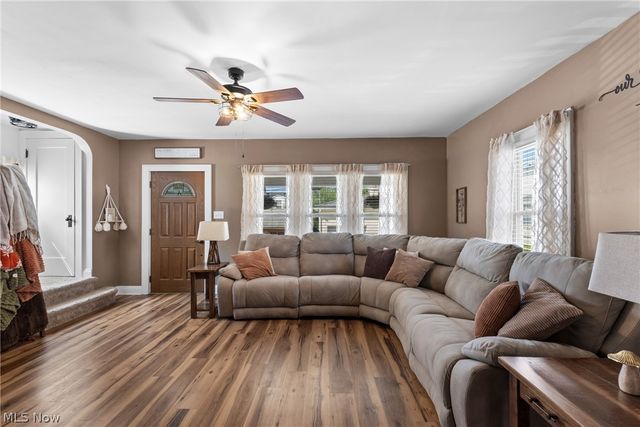 614 Hickory Street, Martins Ferry, OH 43935