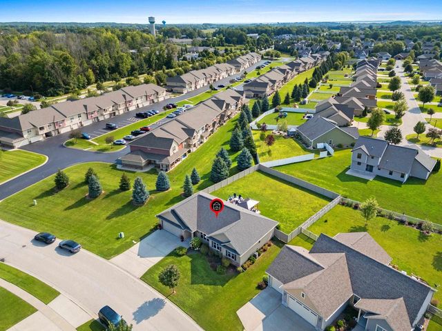 512 PEBBLESTONE CIRCLE, Hobart, WI 54155