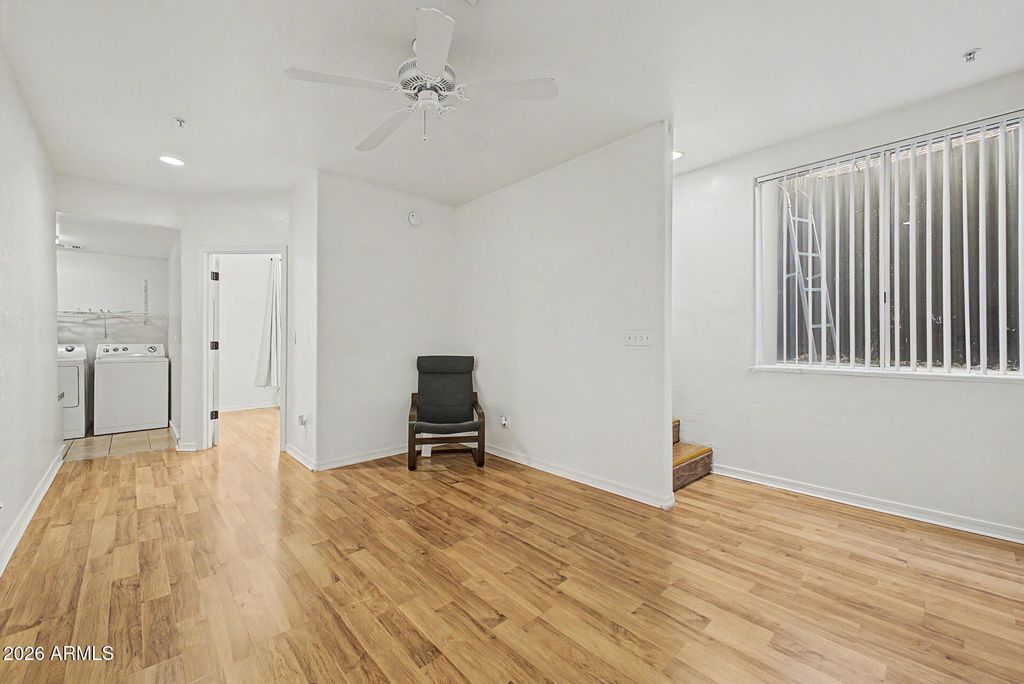Image 21 of property listing at 2016 S HAMMOND Drive 103, Tempe, AZ 85282