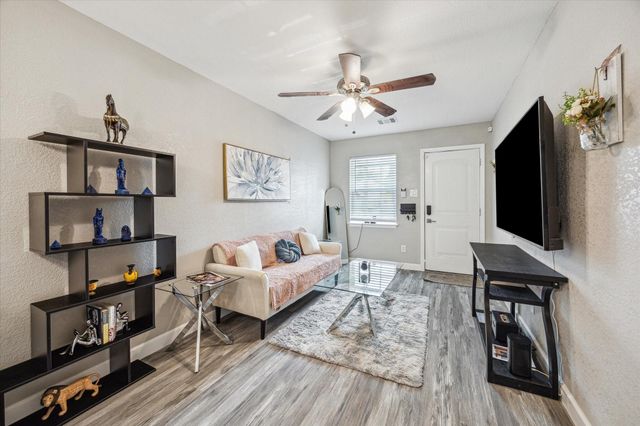 3808 Cochran Street, Houston, TX 77009