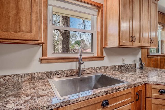 11902 Chariot Drive, Little Rock, AR 72206