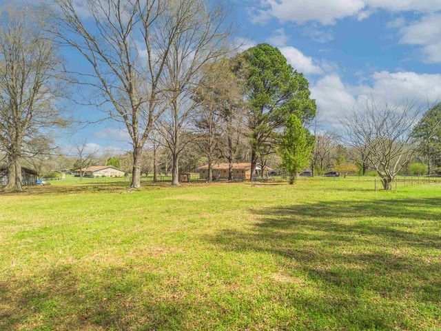 11902 Chariot Drive, Little Rock, AR 72206