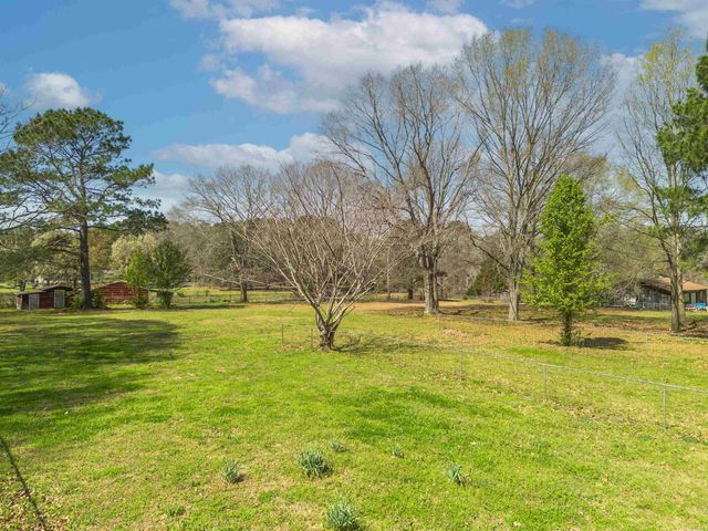 11902 Chariot Drive, Little Rock, AR 72206