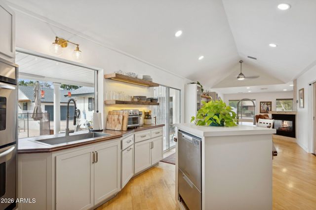 6001 E THUNDERBIRD Road, Scottsdale, AZ 85254