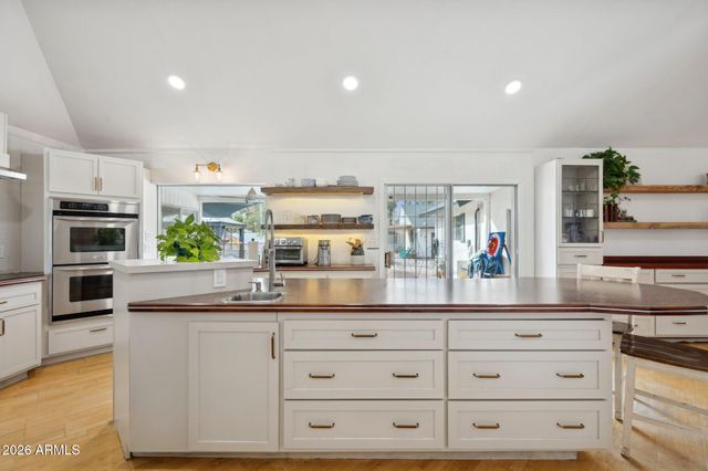 6001 E THUNDERBIRD Road, Scottsdale, AZ 85254