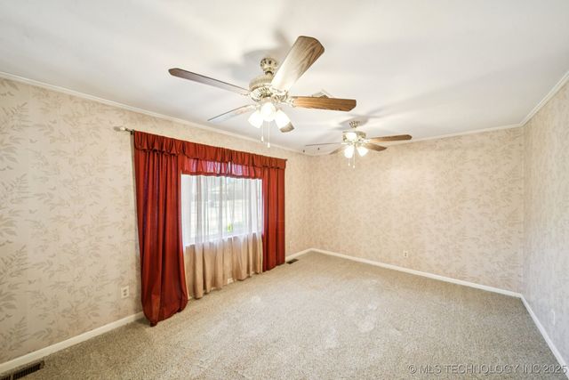 1221 S 105th East Avenue, Tulsa, OK 74128