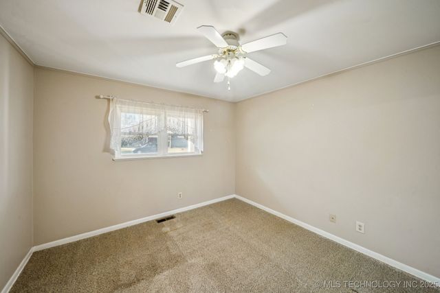 1221 S 105th East Avenue, Tulsa, OK 74128