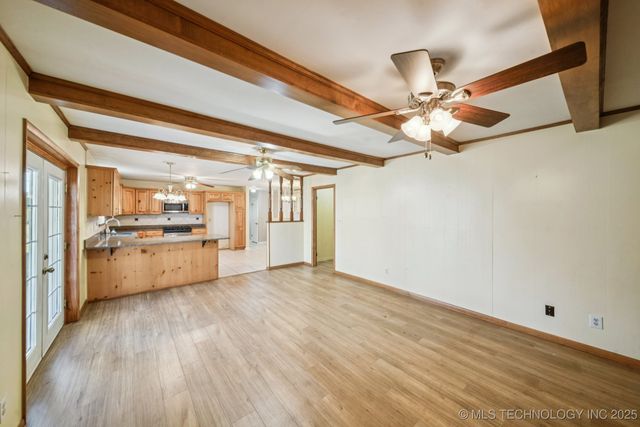 1221 S 105th East Avenue, Tulsa, OK 74128