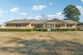 1221 S 105th East Avenue, Tulsa, OK 74128