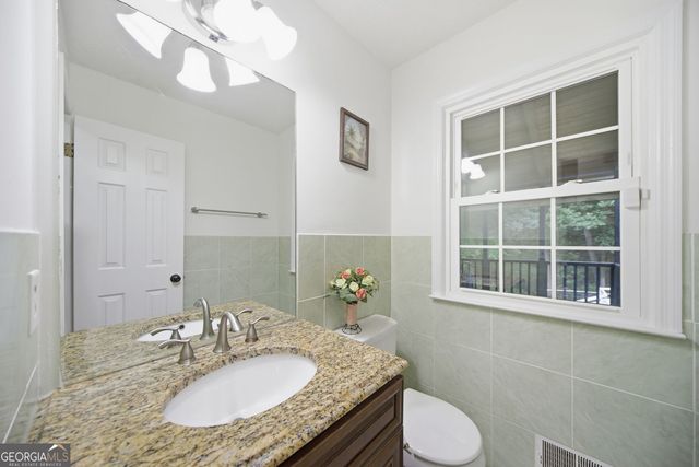 1875 Dovonshire Road SW, Marietta, GA 30064