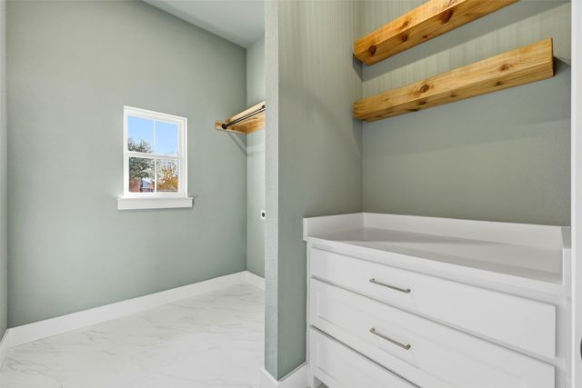 509 Emma Street, Grandview, TX 76050