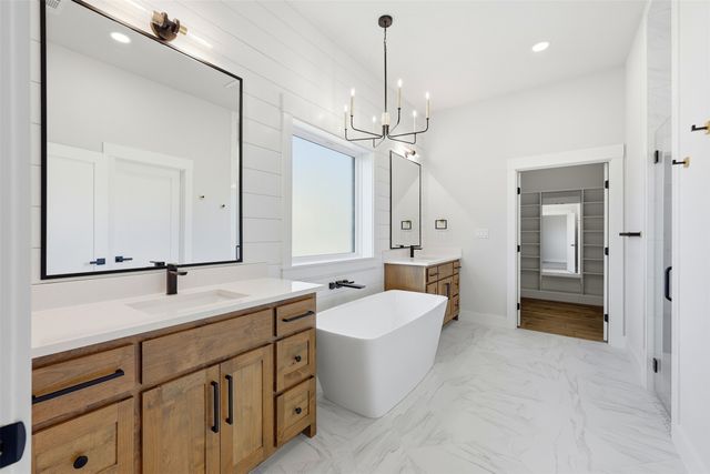 509 Emma Street, Grandview, TX 76050