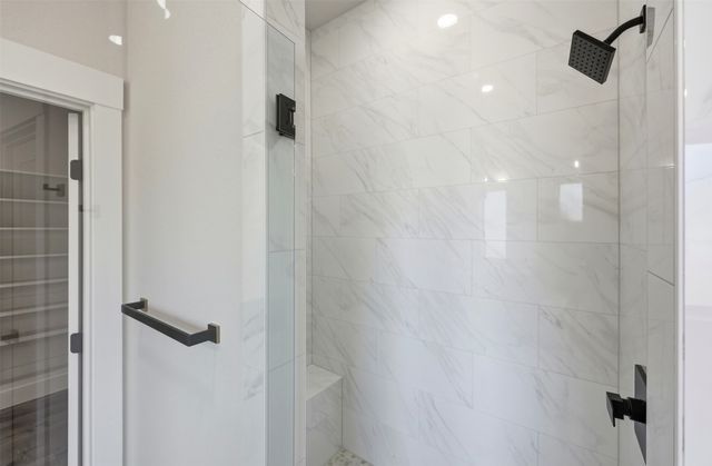 509 Emma Street, Grandview, TX 76050