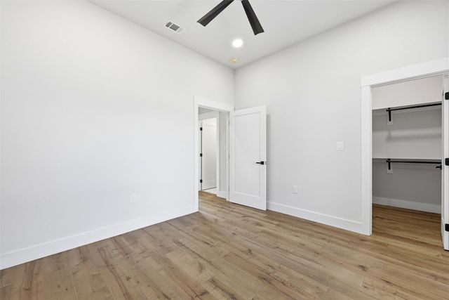 509 Emma Street, Grandview, TX 76050