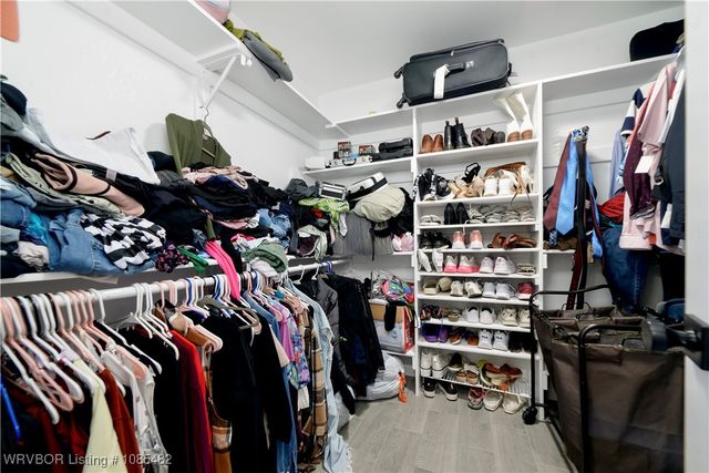 2325 N River Road, Lavaca, AR 72941