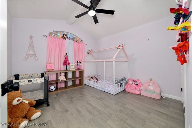 2325 N River Road, Lavaca, AR 72941