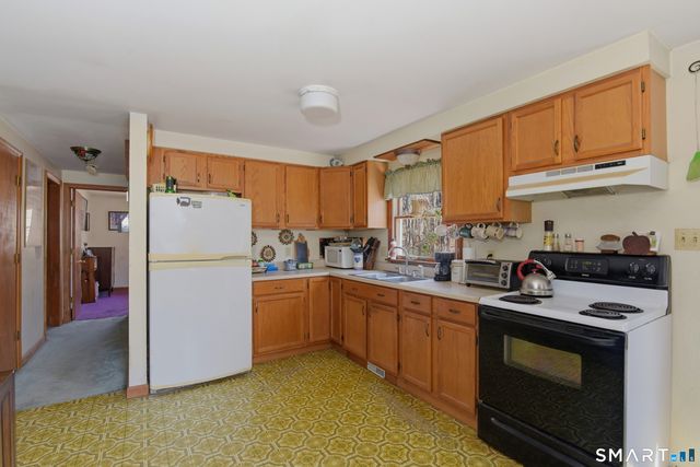 170 Smith Road, Woodstock, CT 06281