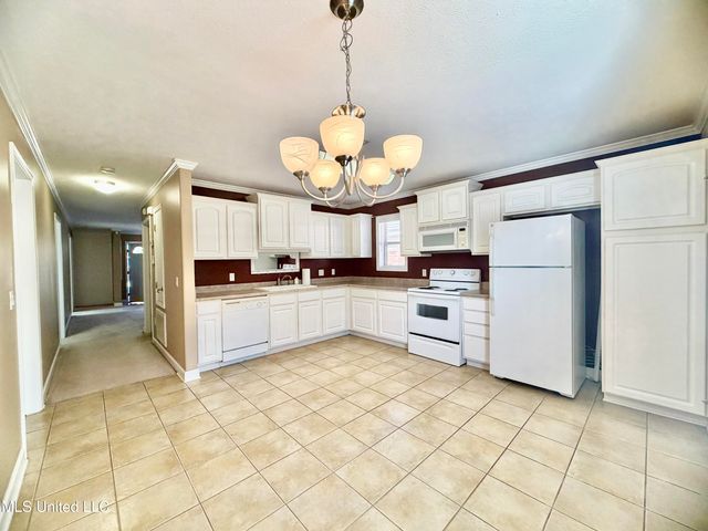 5 Bridgefield Court, Hattiesburg, MS 39402