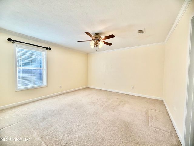 5 Bridgefield Court, Hattiesburg, MS 39402
