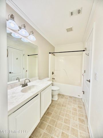 5 Bridgefield Court, Hattiesburg, MS 39402
